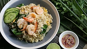 Khao Pad (Fried Rice)